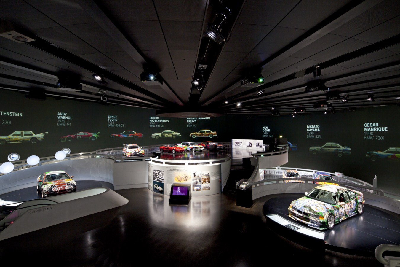 bmw-museum-muenchen-art-car-ausstellung-2010-02.jpg